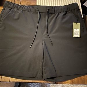 NWT good fellow & co shorts with tie waist